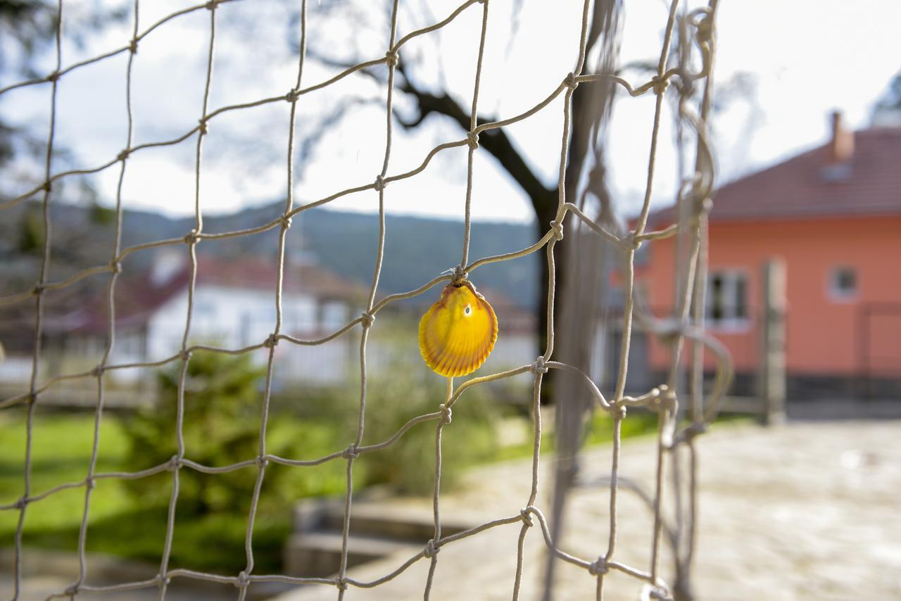 Villa "Forest Way" Pirdop Exterior photo